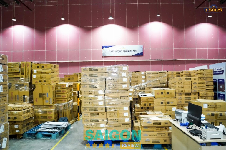 Đèn năng lượng mặt trời công suất lớn