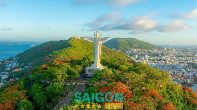 Vũng Tàu rực rỡ trong nắng sớm