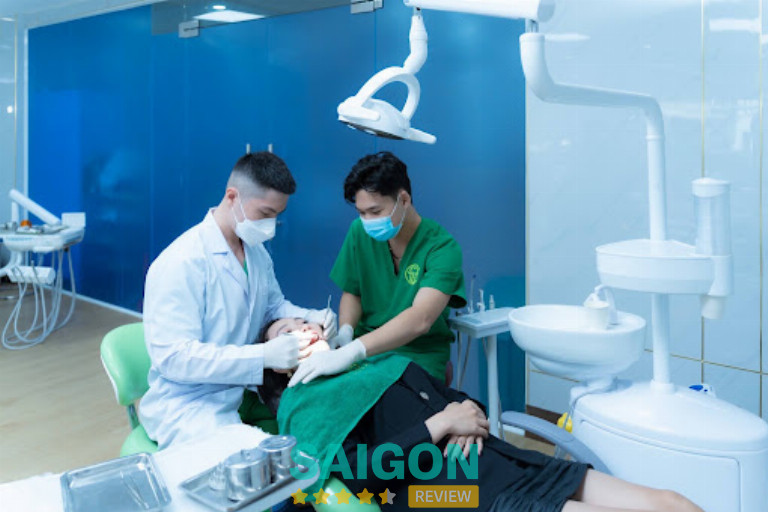 Nha Khoa Đăng Lưu khám miễn phí, giúp khách hàng nhận biết vấn đề trước chỉnh nha