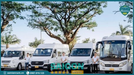 Thuê xe riêng giúp cả nhóm chủ động lịch trình