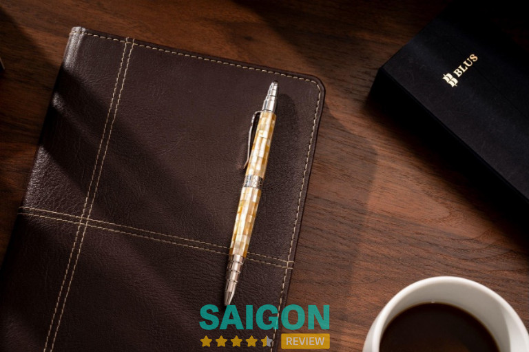 Món quà cân bằng giữa tính ứng dụng, giá trị thương hiệu và dấu ấn cá nhân